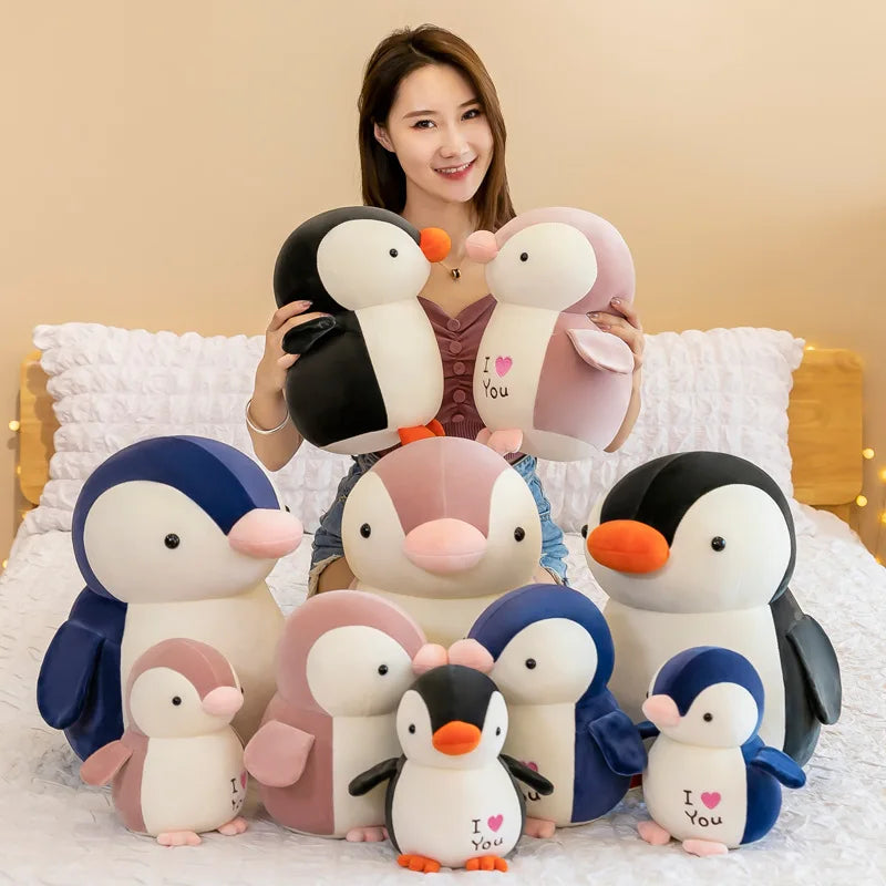 Penguin Plushie (21cm)
