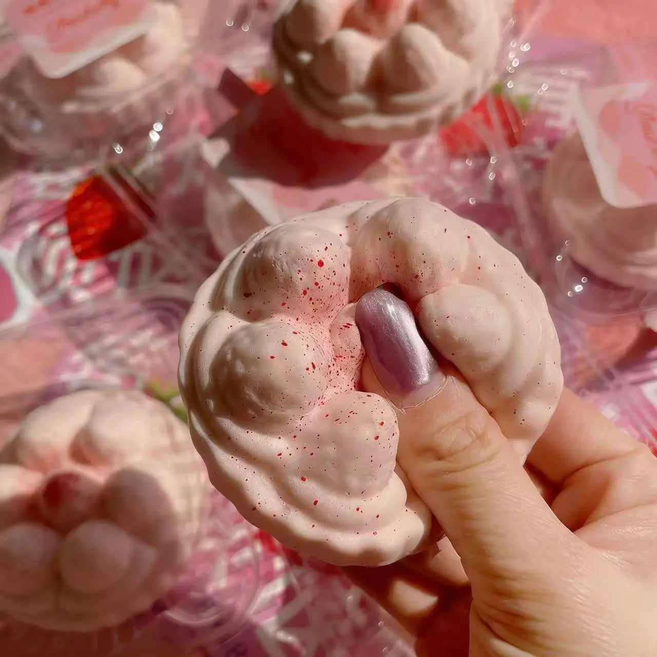 Strawberry Cake Squishy – 1, 5 or 10 Pack